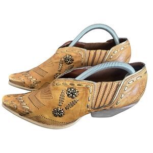 BCBG Girls Tan Leather Western Bootie Size 9 Tan Metallic Gold Leather